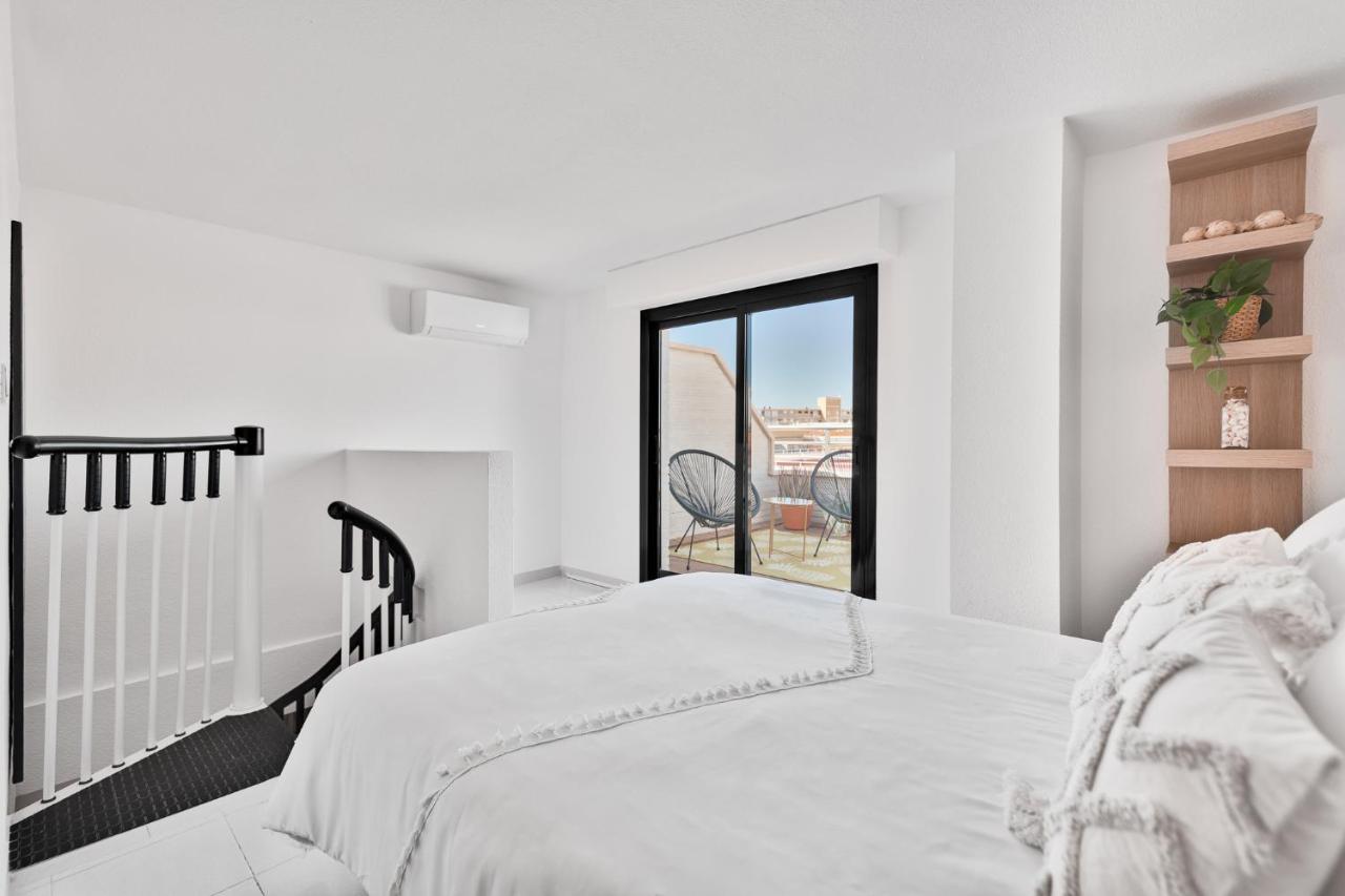 Apartamento La Fiesta, 250 M To The Sea Plus Swimming Pool 또레비에하 외부 사진